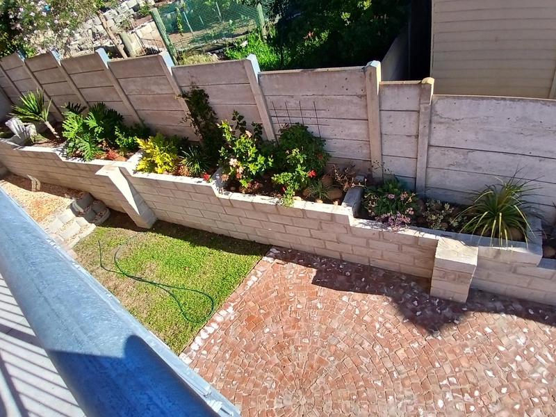 3 Bedroom Property for Sale in Stilbaai Wes Western Cape